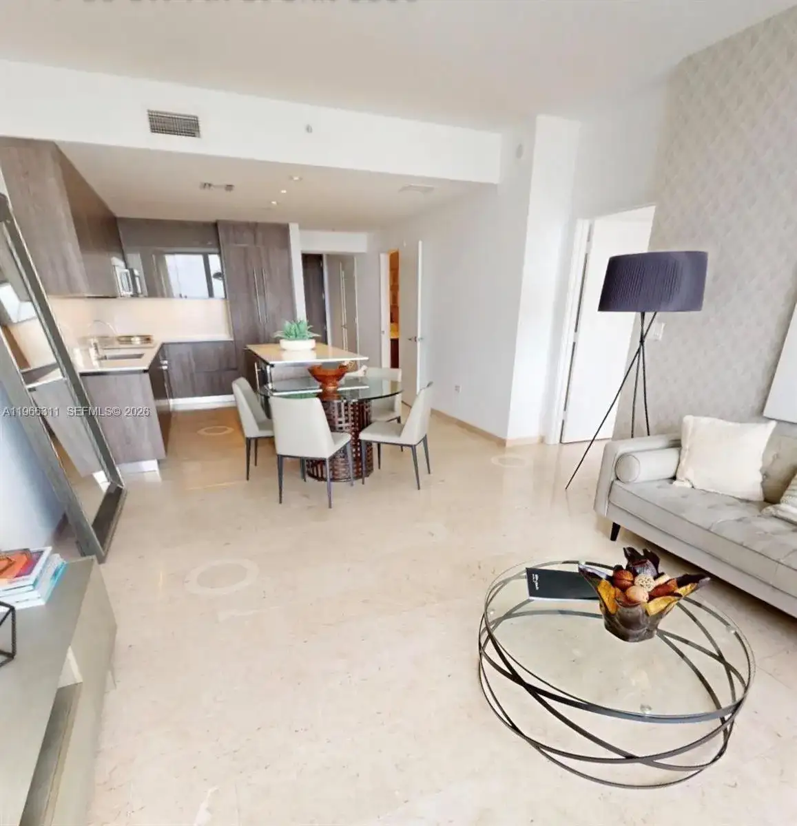 88 SW 7th St # 3006, Miami FL 33130 photo 2