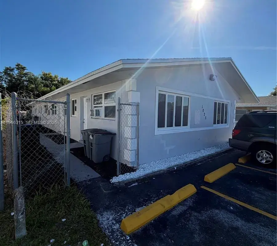 1028 NW 3rd Ave, Fort Lauderdale FL 33311