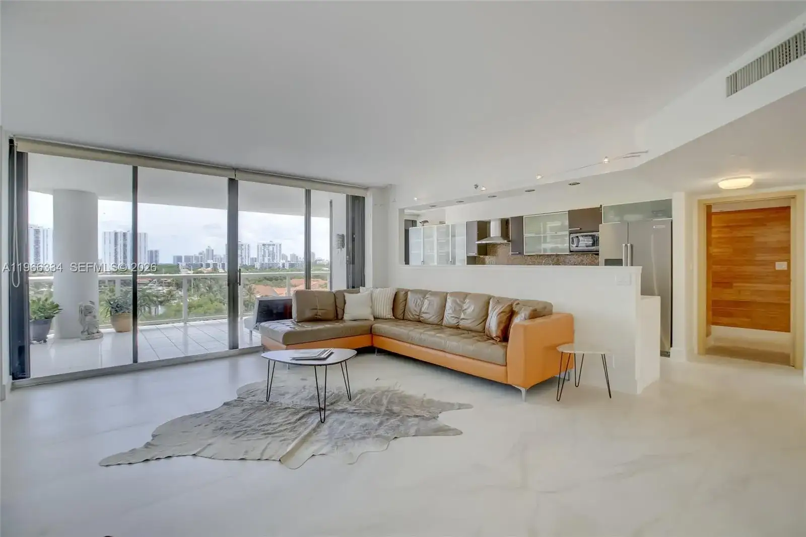 3600 Yacht Club Dr # 703, Aventura FL 33180 photo 2