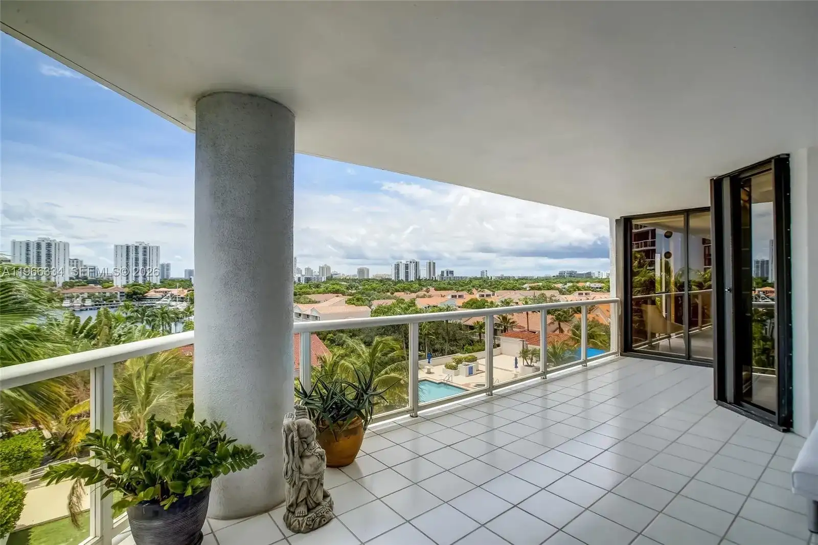 3600 Yacht Club Dr # 703, Aventura FL 33180 photo 5
