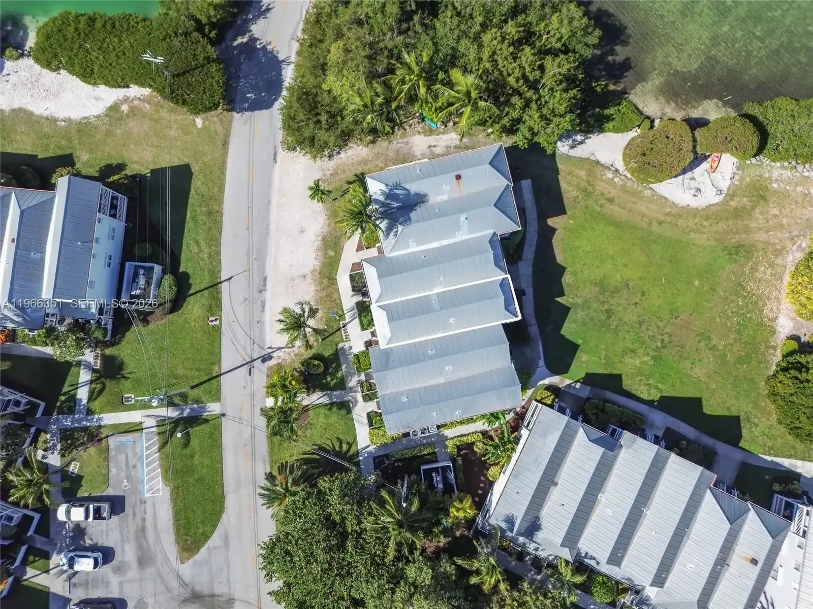 5101 Sunset Village Dr, Duck FL 33050 photo 2