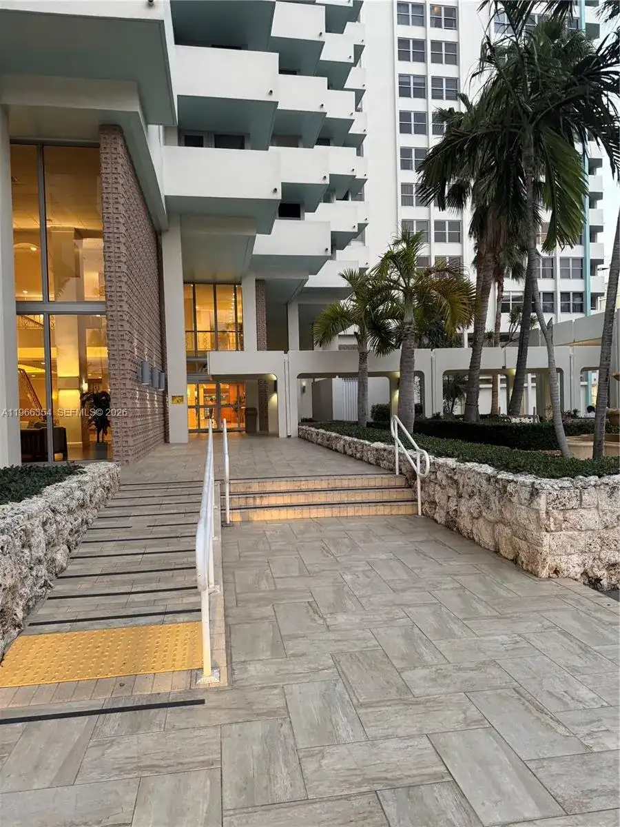 2899 Collins Ave # 936, Miami Beach FL 33140 photo 3