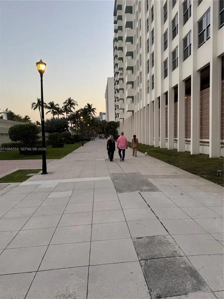 2899 Collins Ave # 936, Miami Beach FL 33140 photo 5