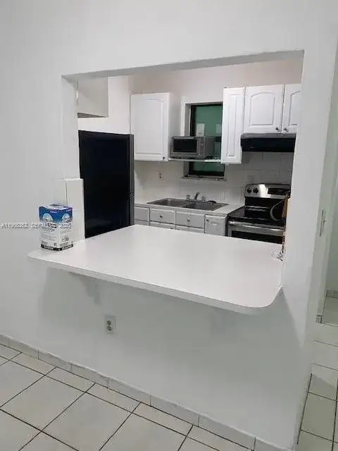 1530 SW 2nd Street # 101, Miami FL 33125 photo 2