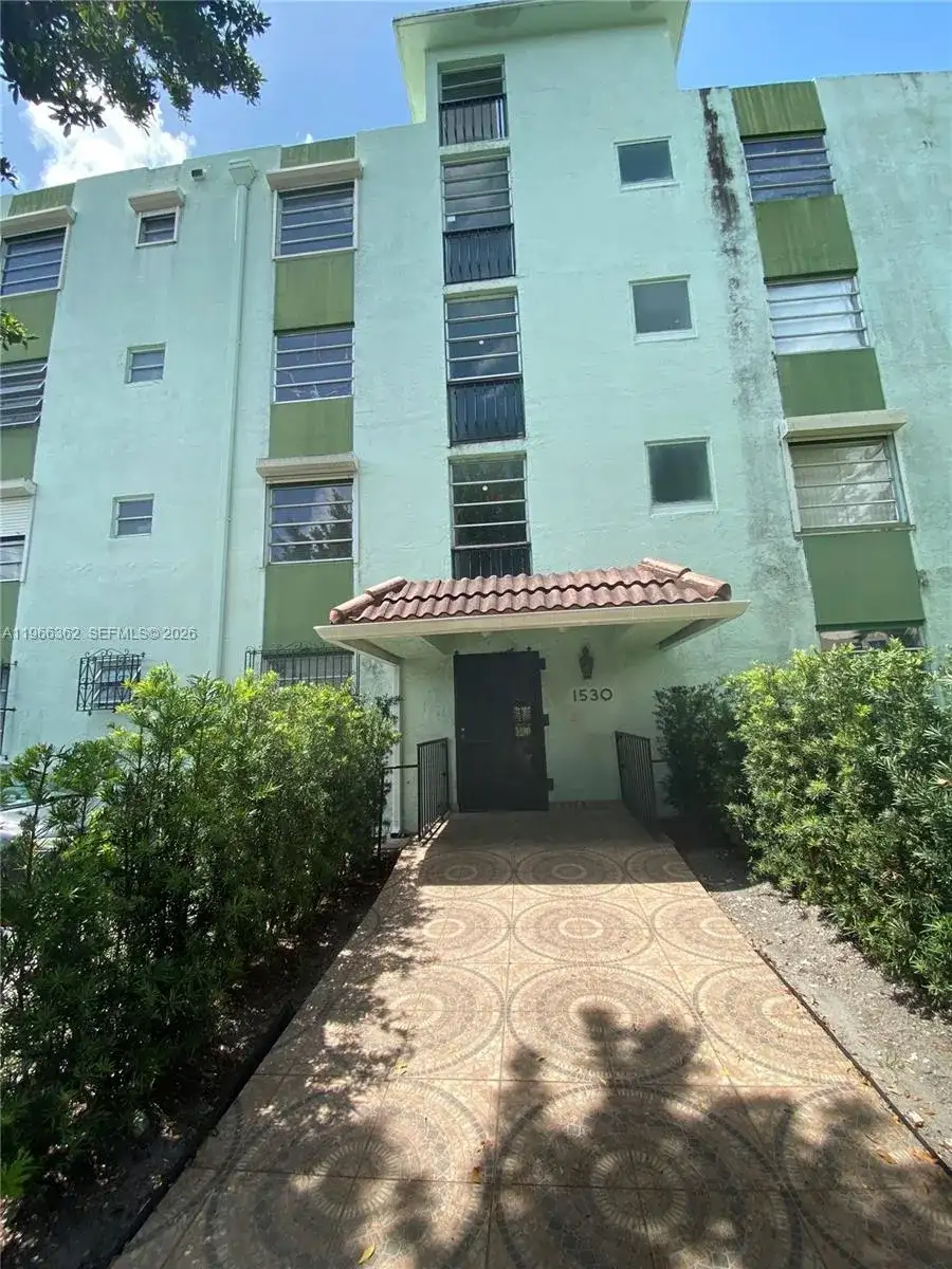 1530 SW 2nd Street # 101, Miami FL 33125 photo 3
