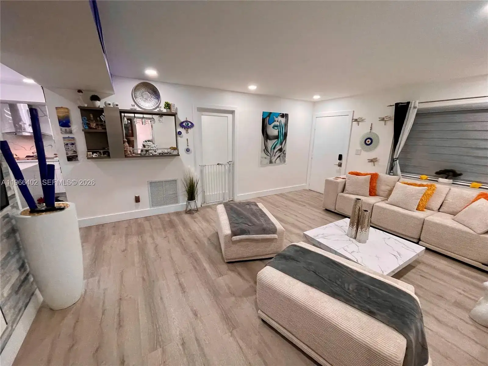 8635 NW 8th St # 311, Miami FL 33126 photo 2