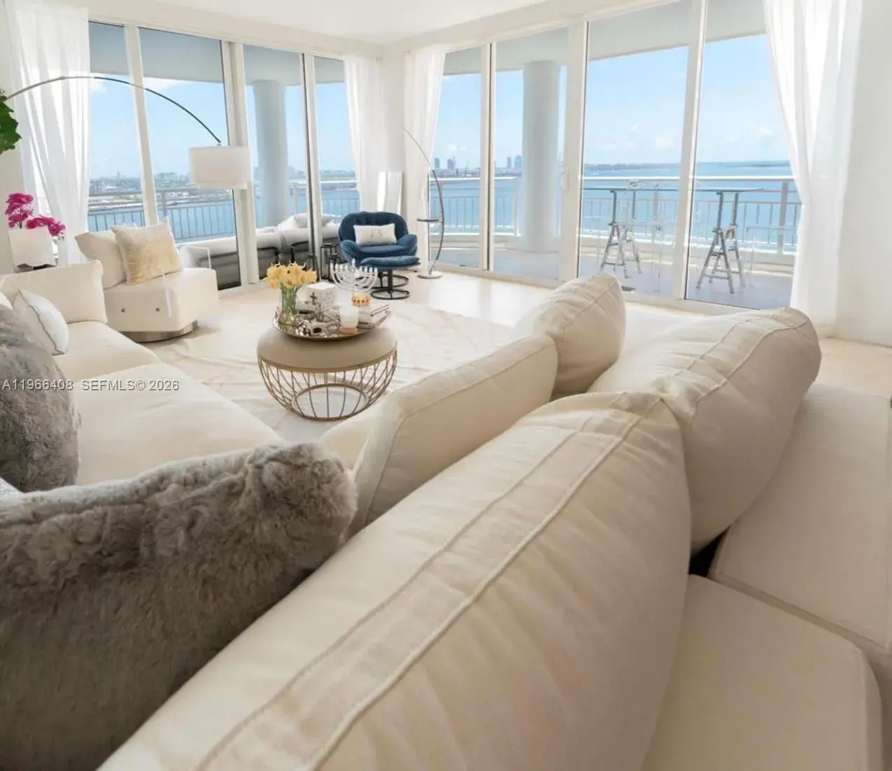 848 Brickell Key Dr # 1601, Miami FL 33131 photo 3