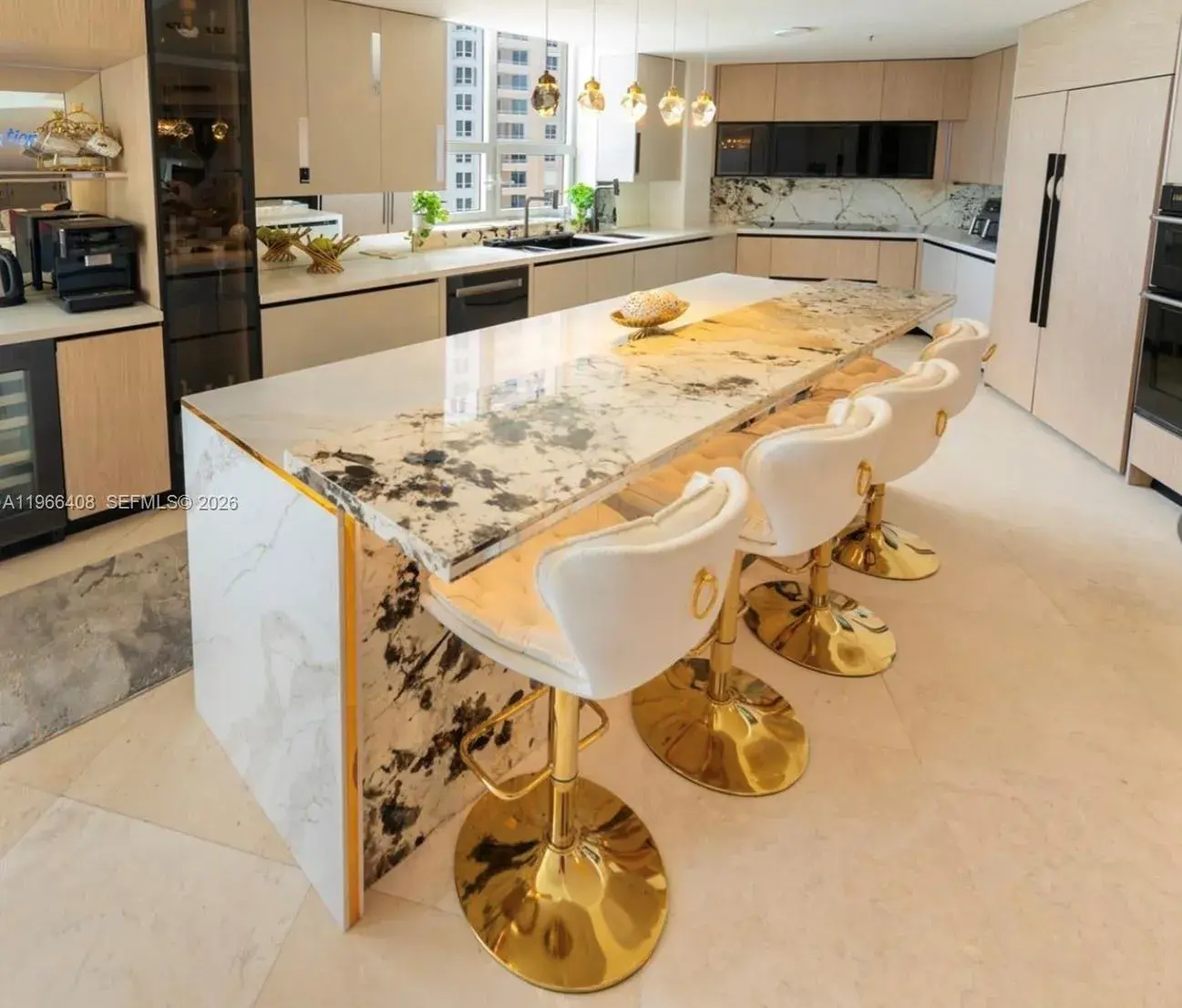 848 Brickell Key Dr # 1601, Miami FL 33131 photo 4
