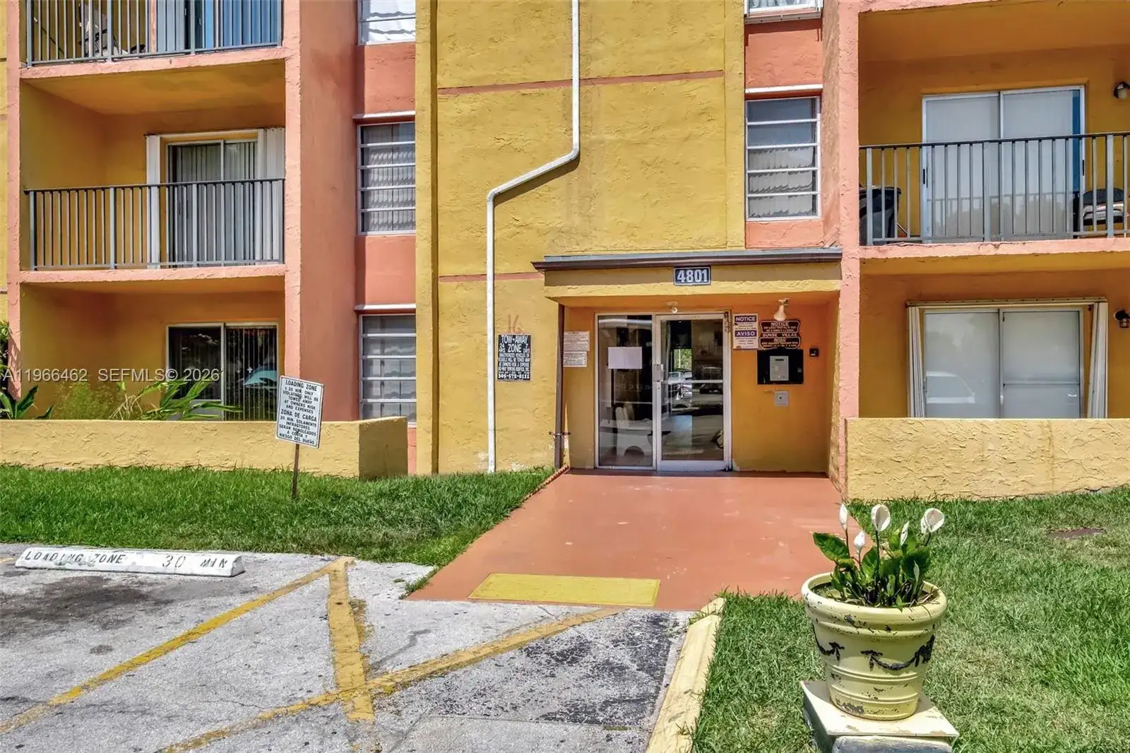 4801 NW 7th St # 16, Miami FL 33126 photo 2