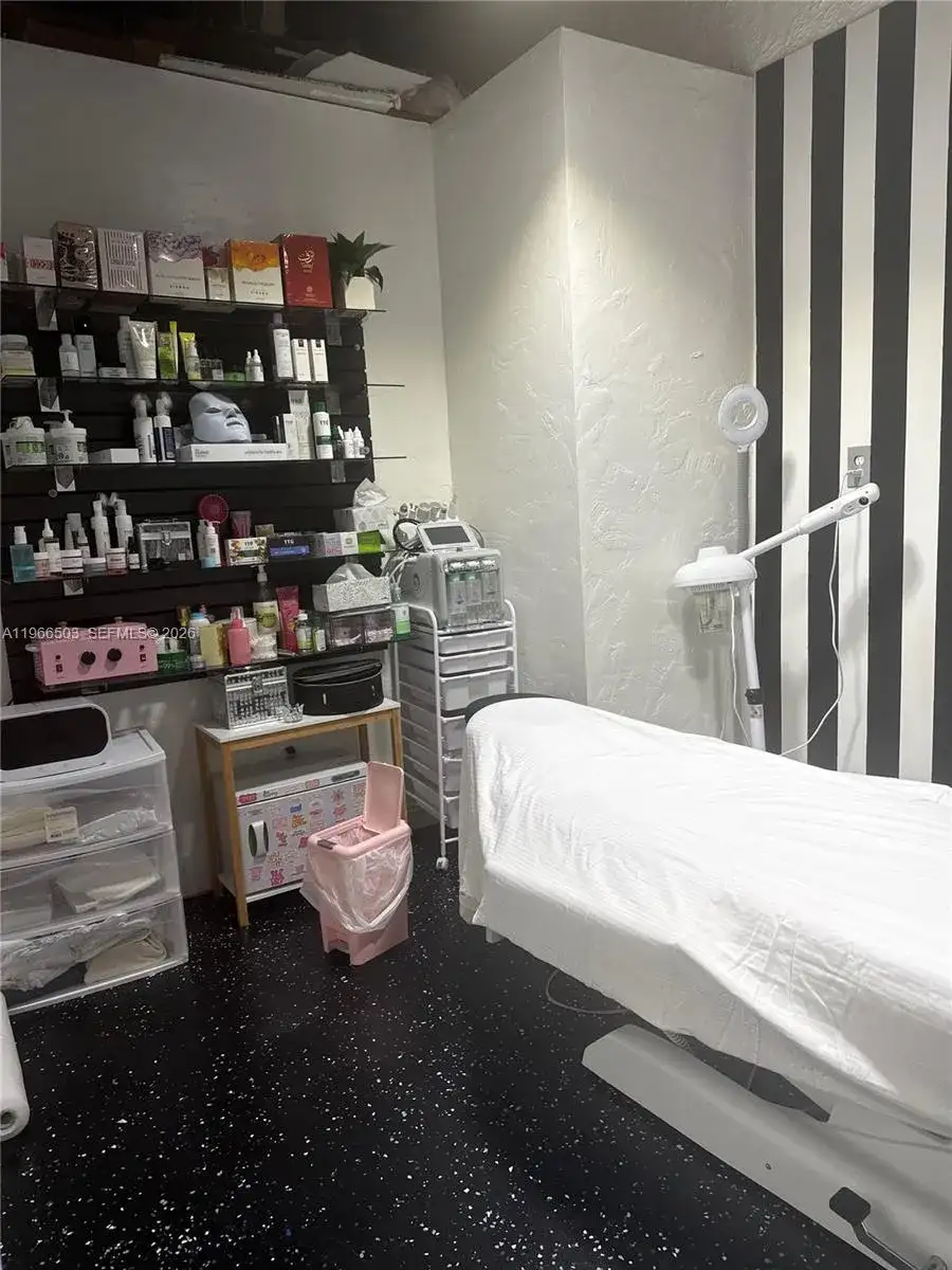 120 S Dixie Hwy, West Palm Beach FL 33401 photo 5