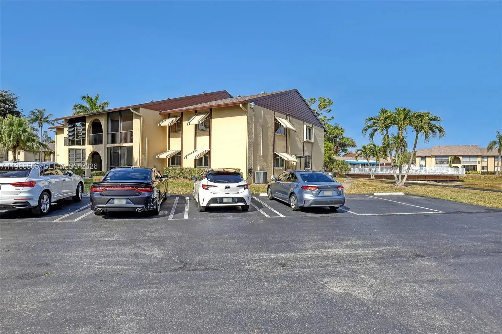 337 Pine Ridge Cir # 2, Green Acres FL 33463