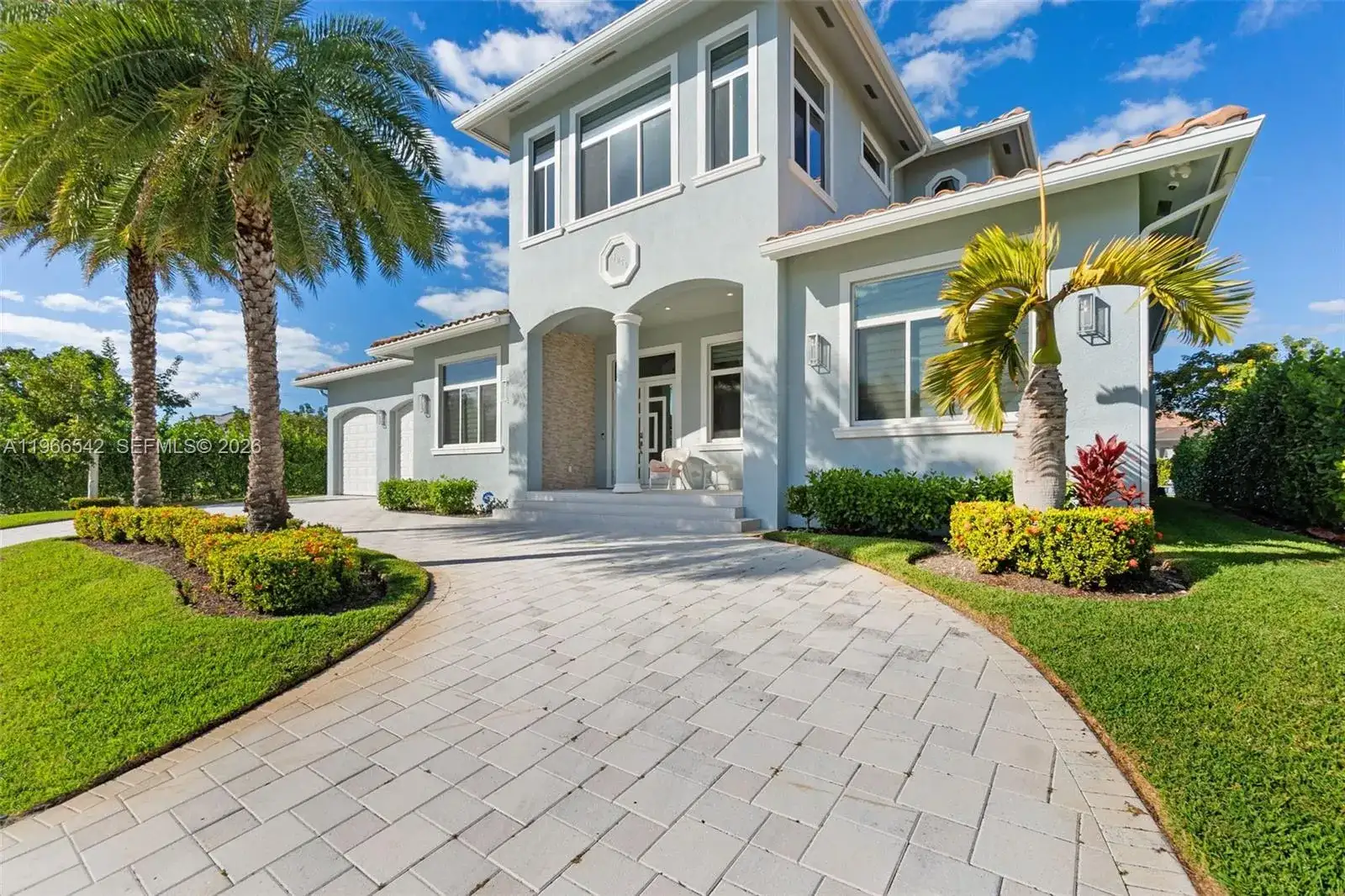 1070 Dana CT, Marco Island FL 34145 photo 3