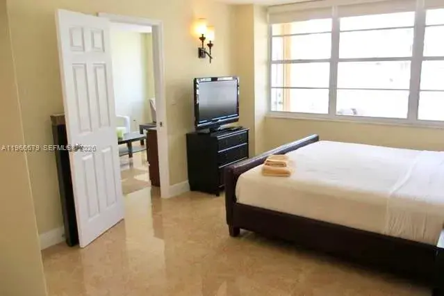 18031 Biscayne Blvd # 1601, Aventura FL 33160