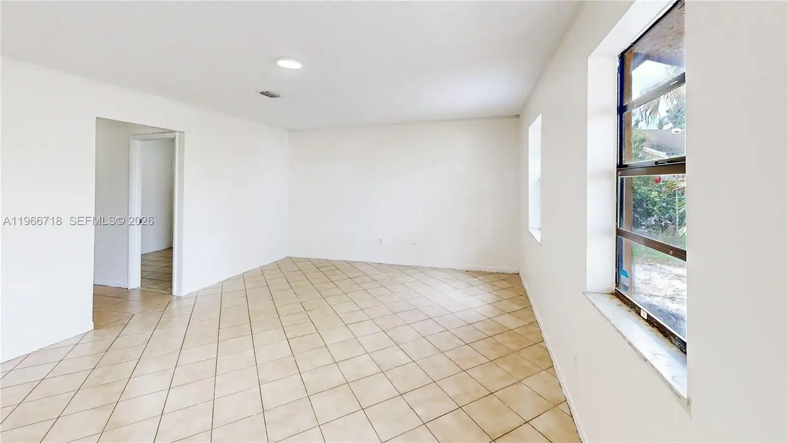 1664 SW 2nd Ct, Homestead FL 33030 photo 4