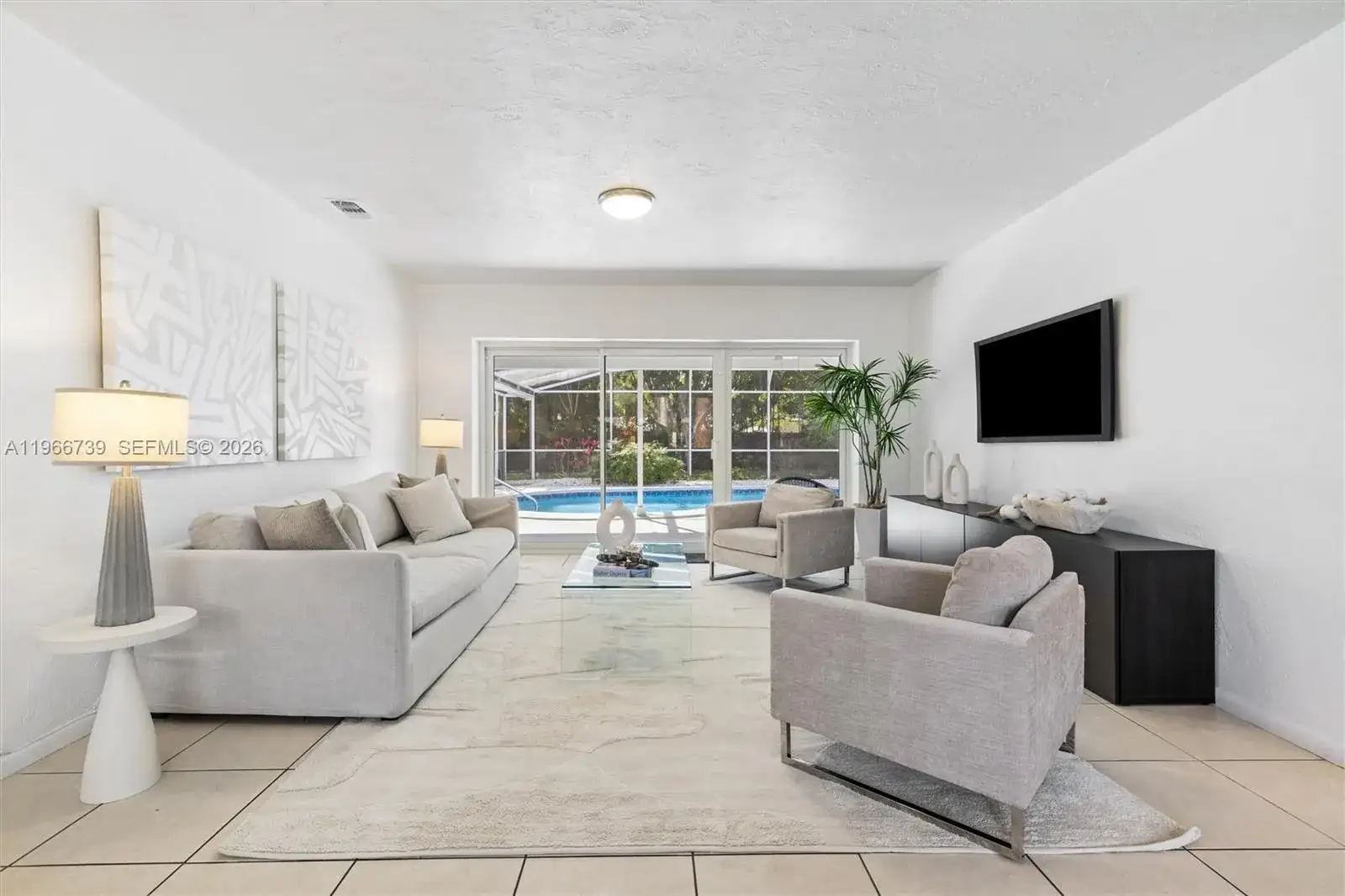 8260 SW 133 St, Pinecrest FL 33156 photo 3