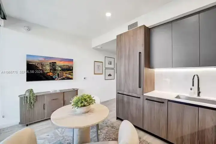 580 72nd St # 705, Miami Beach FL 33141 photo 4