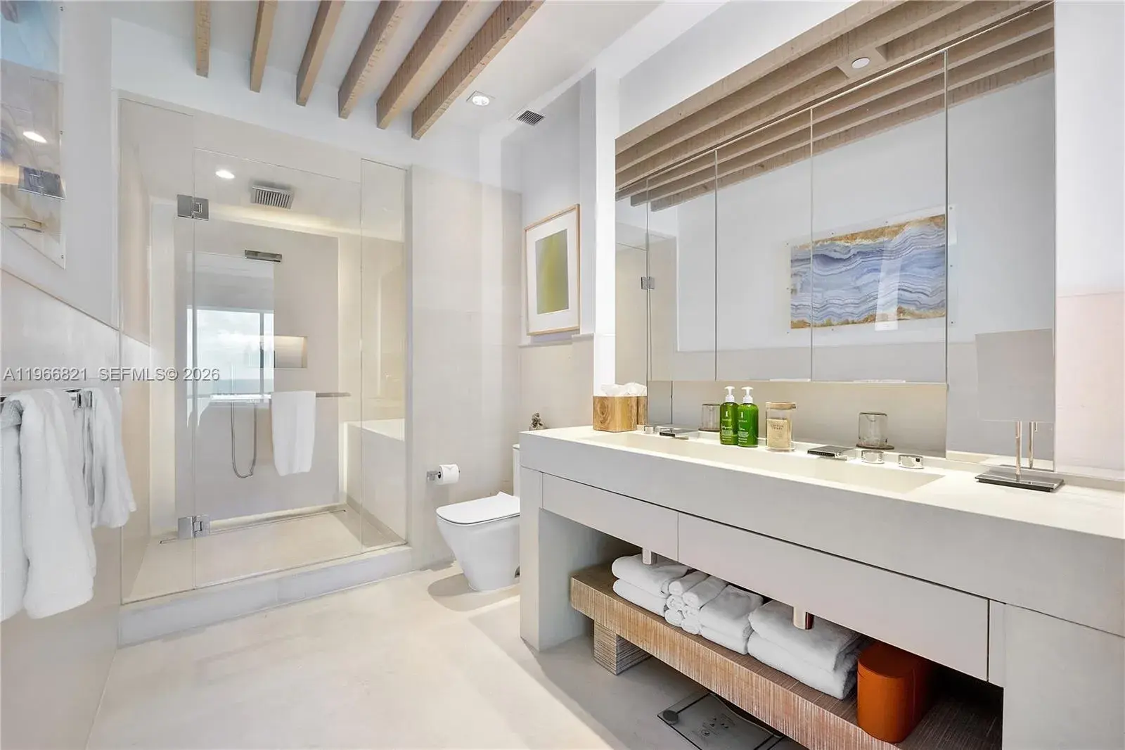102 24th St # 1612, Miami Beach FL 33139