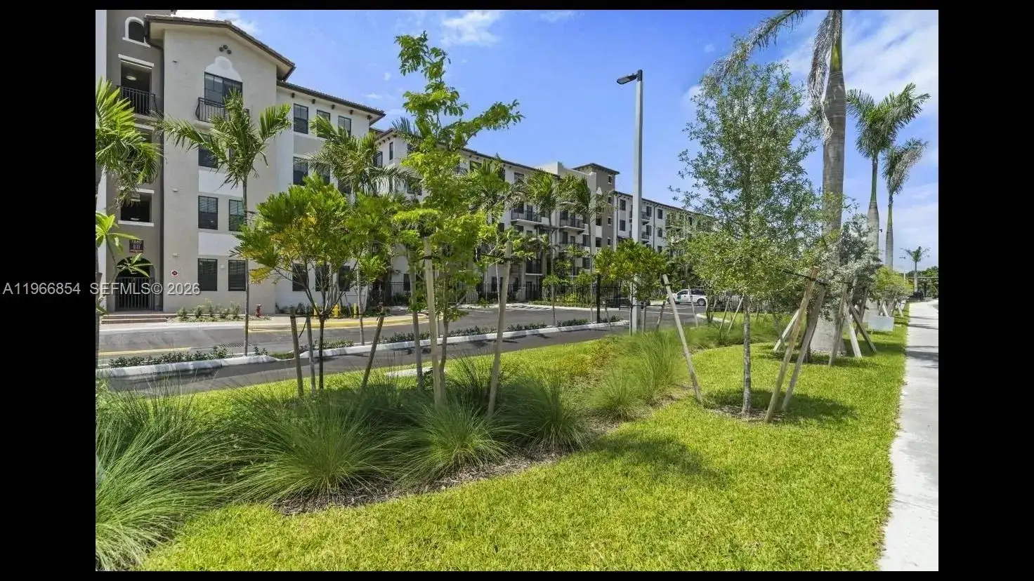 7850 Pasadena Blvd # A1, Pembroke Pines FL 33024 photo 2