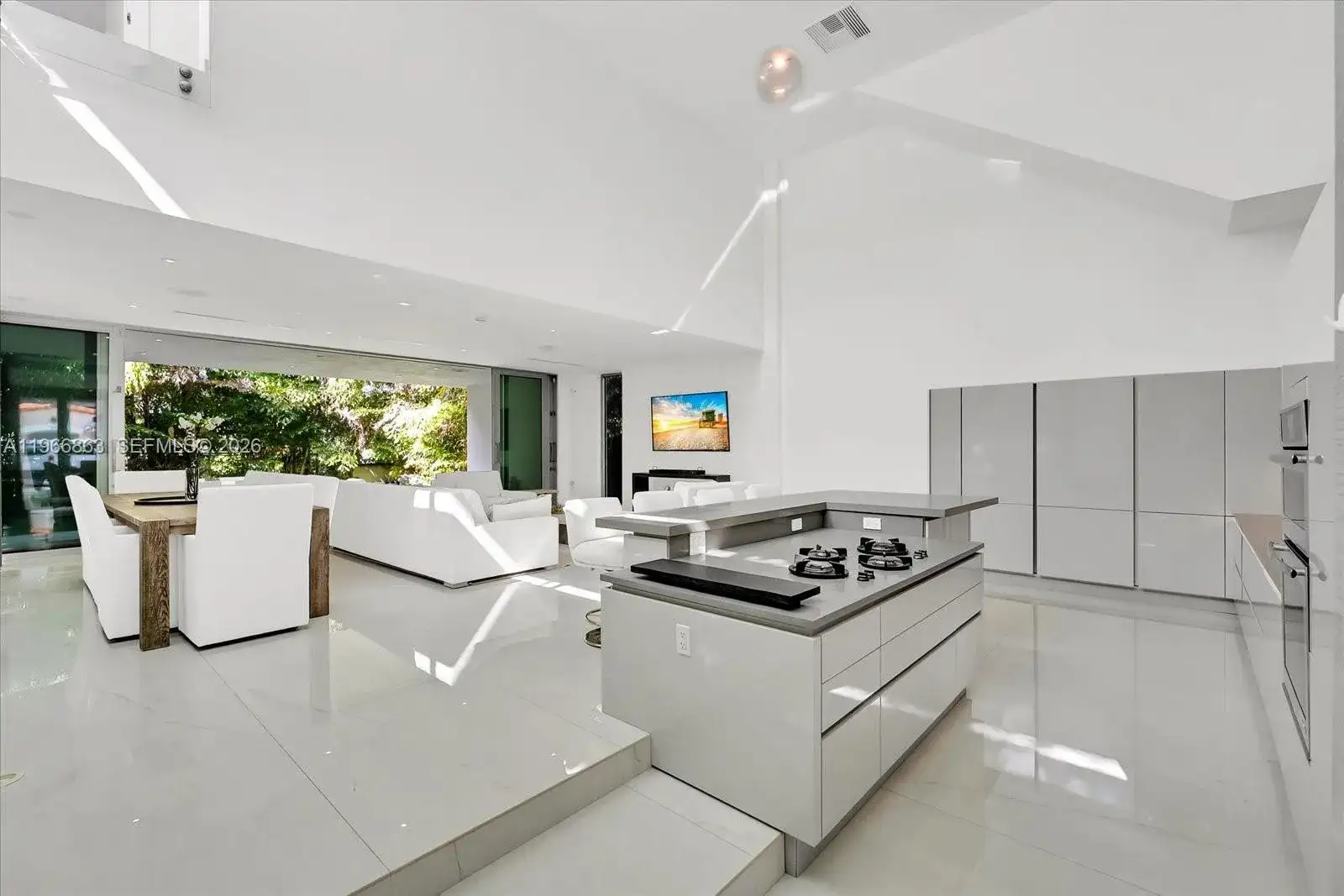 7830 Atlantic Way, Miami Beach FL 33141 photo 5