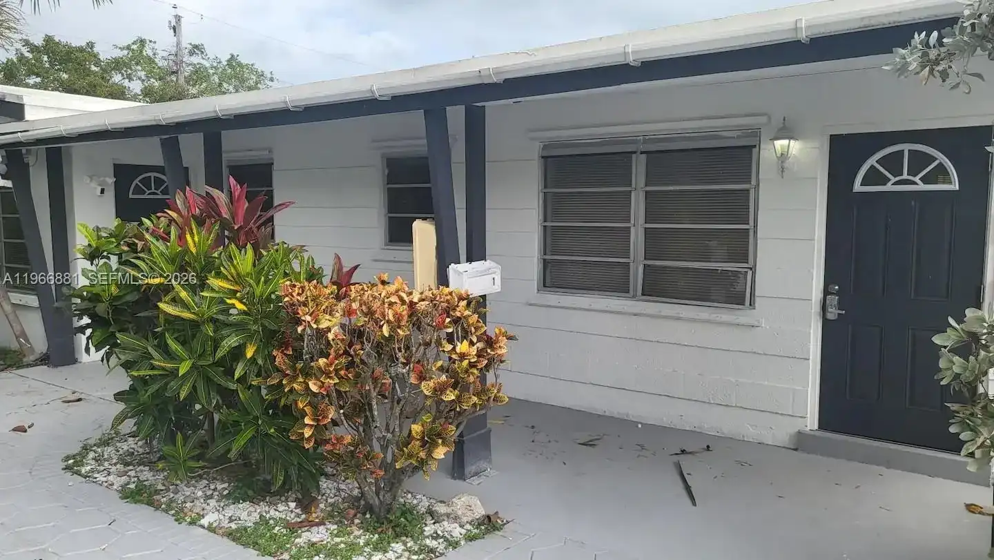 821 NE 6th St # 1, Hallandale Beach FL 33009 photo 2