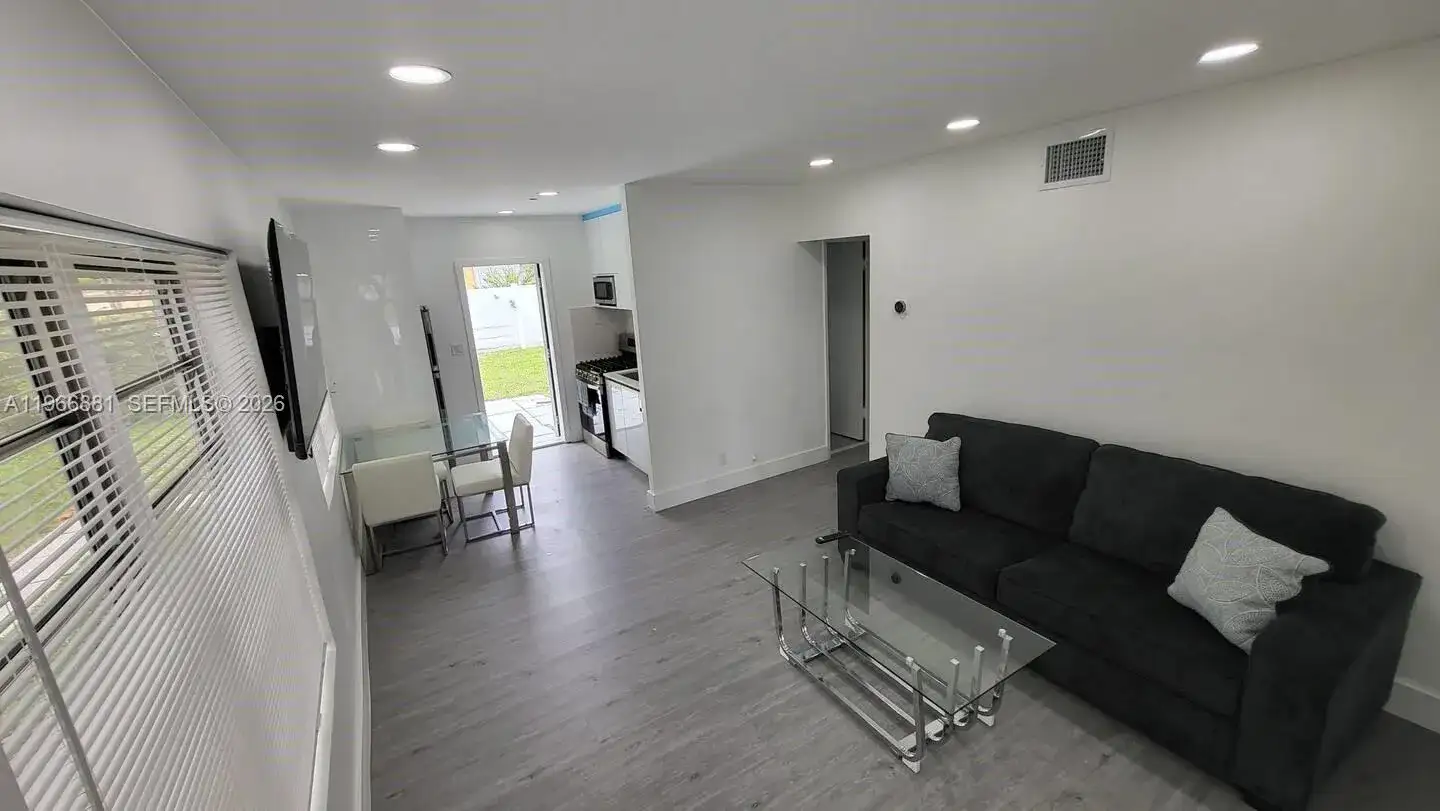 821 NE 6th St # 1, Hallandale Beach FL 33009 photo 5