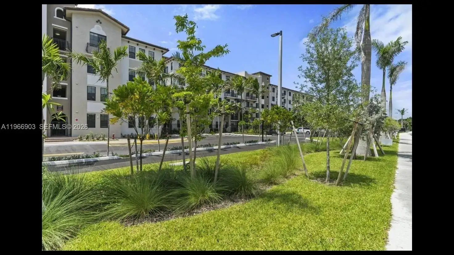 7850 Pasadena Blvd # B2, Pembroke Pines FL 33024 photo 2