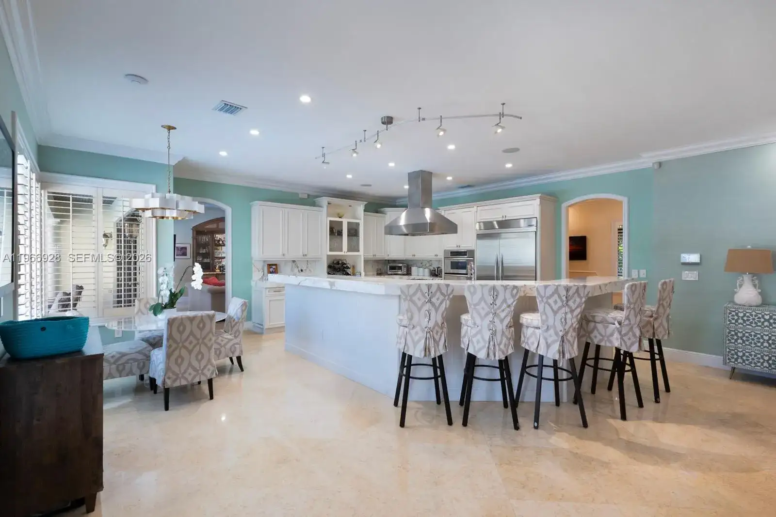 10601 SW 72nd Ct, Pinecrest FL 33156 photo 3