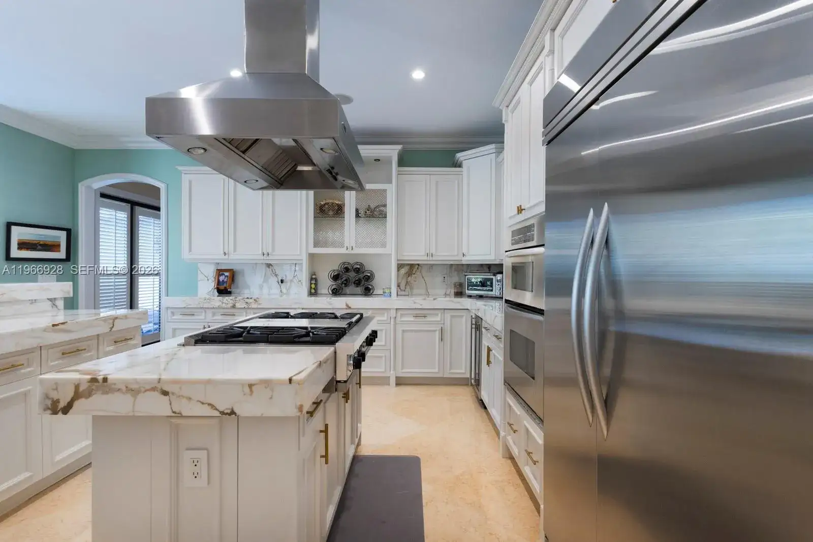 10601 SW 72nd Ct, Pinecrest FL 33156 photo 5