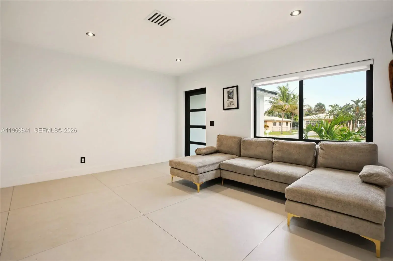 14324 Garden Dr, Miami FL 33168