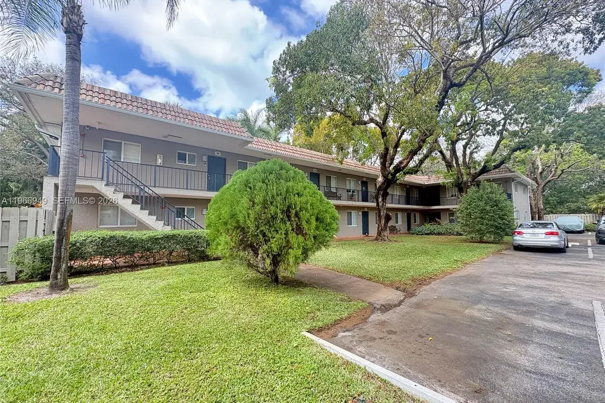 1111 SW 4th St, Fort Lauderdale FL 33312