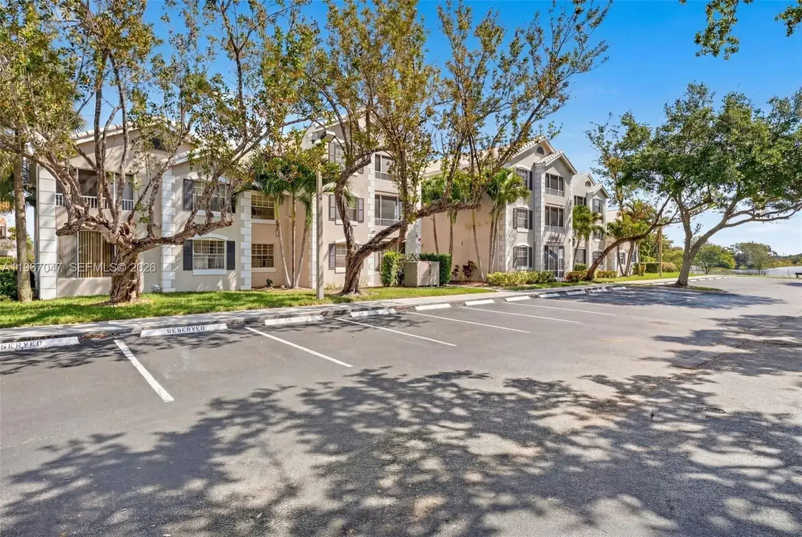2841 N Oakland Forest Dr # 110, Oakland Park FL 33309 photo 2