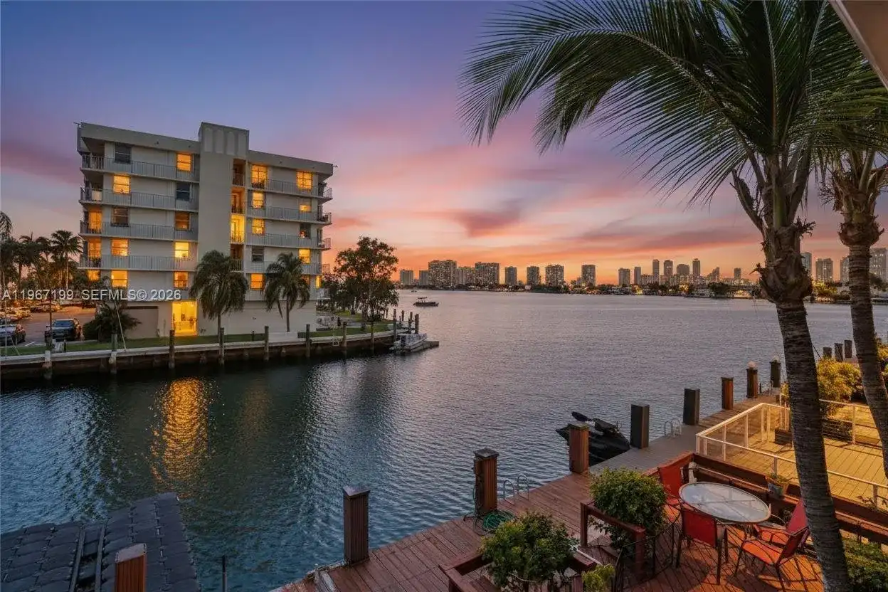 2689 NE 165th St # 56, North Miami Beach FL 33160