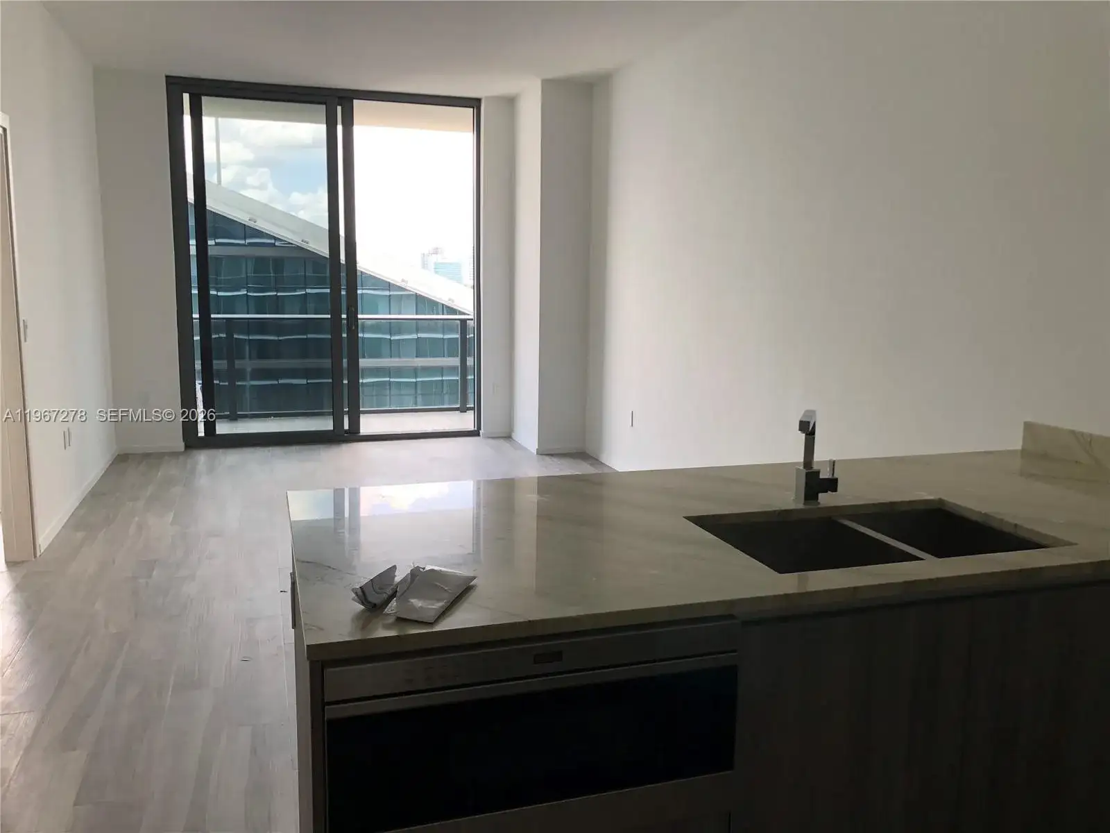 801 S Miami Ave # 5108, Miami FL 33130 photo 2