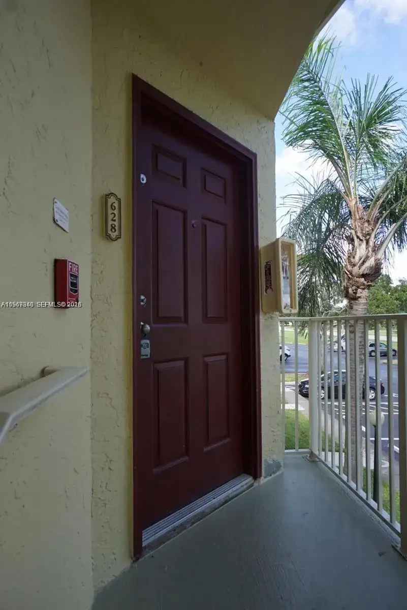 12840 Vista Isles Dr # 628, Sunrise FL 33325 photo 2
