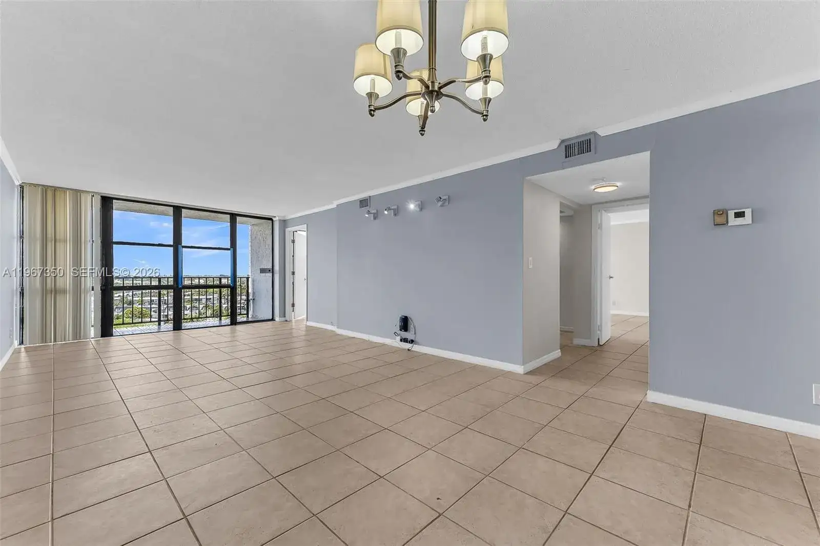 800 Parkview Dr # 1007, Hallandale Beach FL 33009 photo 2