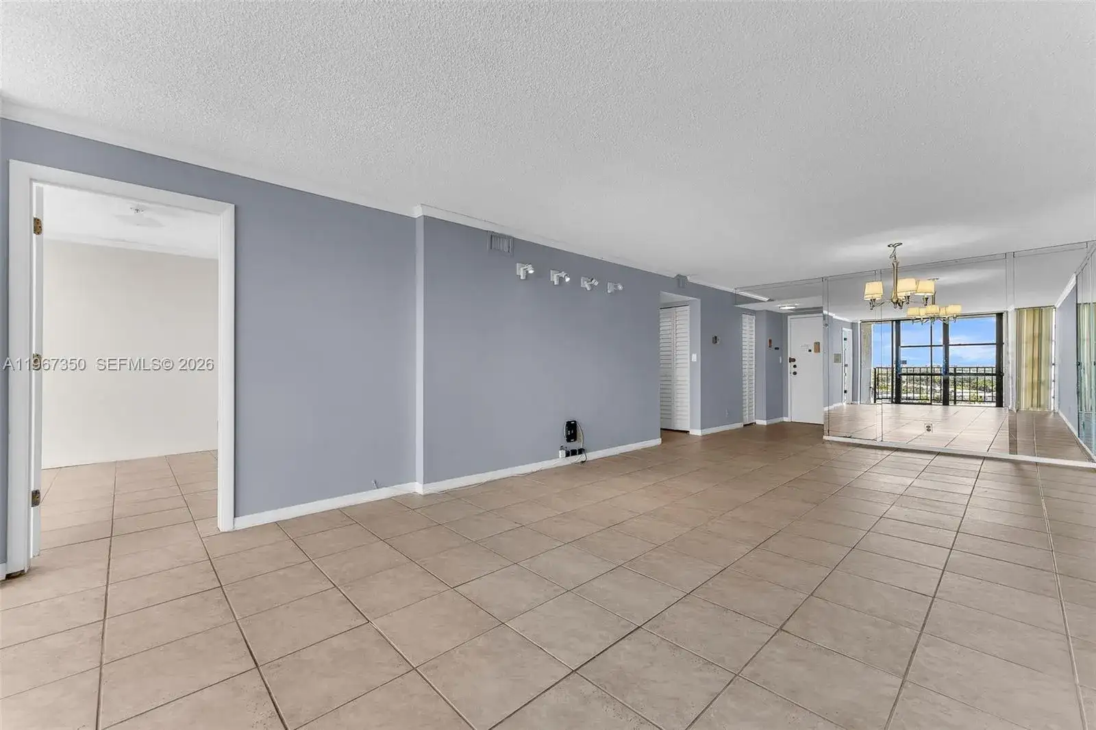 800 Parkview Dr # 1007, Hallandale Beach FL 33009 photo 3