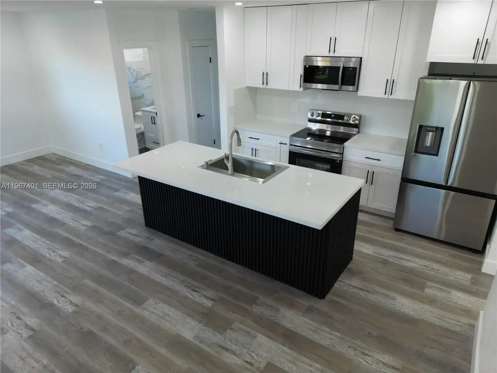 2600 NW 108th St, Miami FL 33167 photo 4