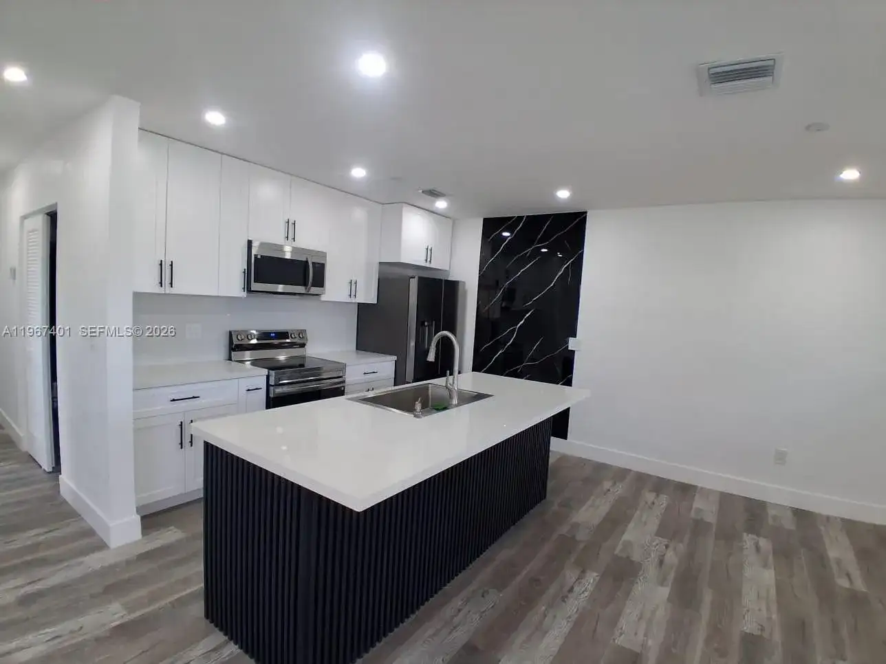 2600 NW 108th St, Miami FL 33167 photo 5