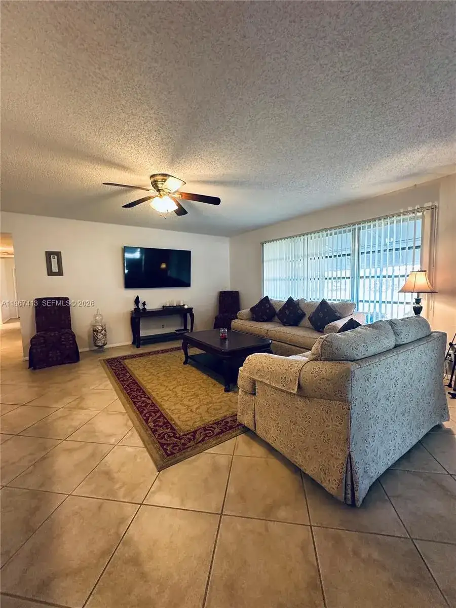 1252 W Club Dr W # D, Delray Beach FL 33445 photo 3