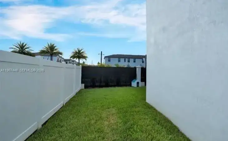 20366 NW 4th Path, Miami Gardens FL 33169 photo 4
