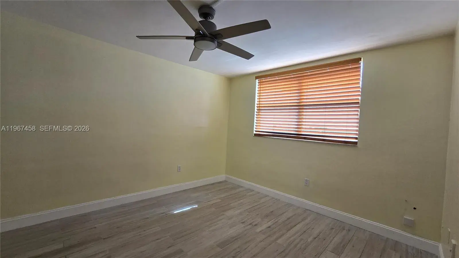 3000 Marcos Dr # P304, Aventura FL 33160
