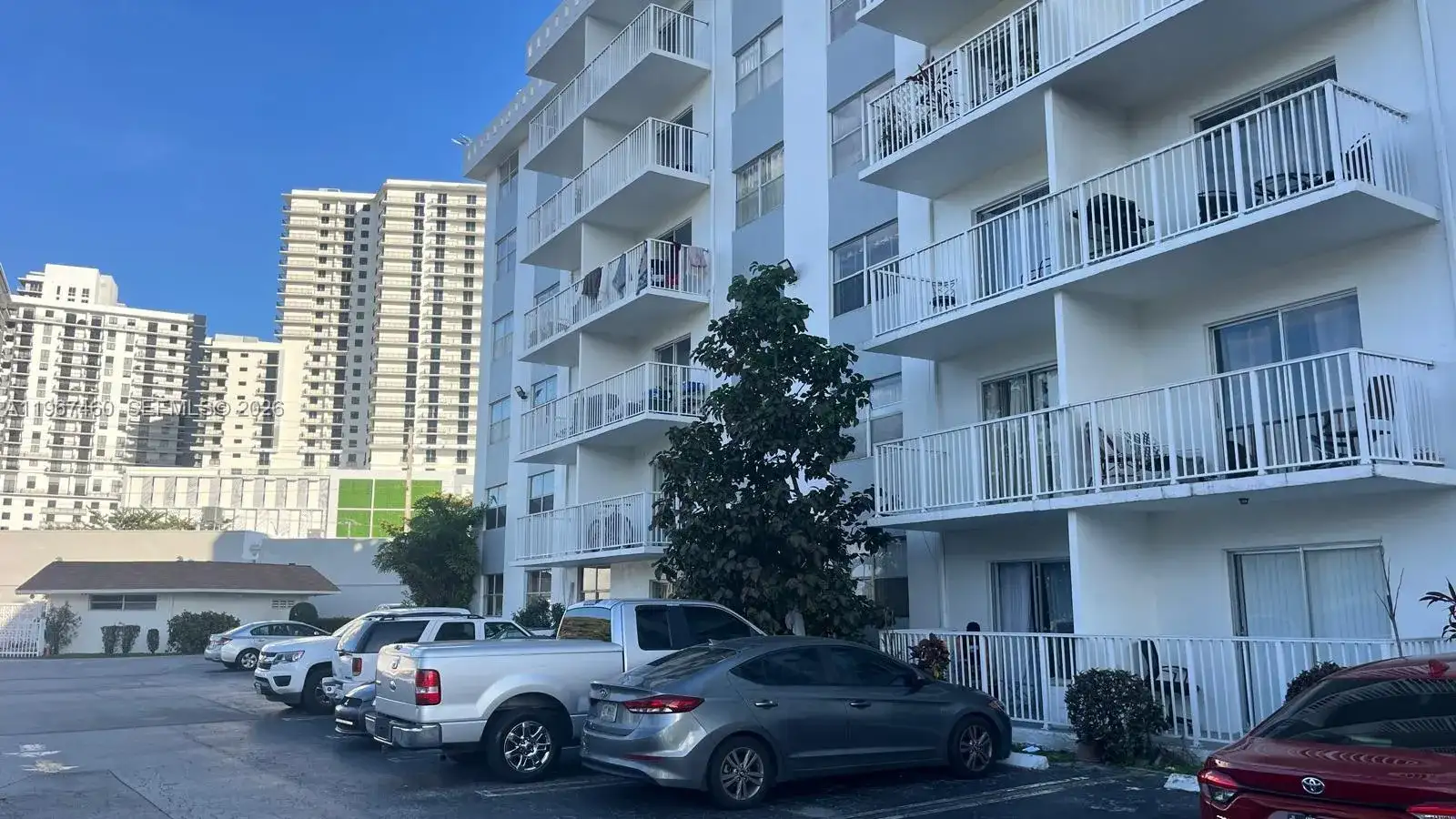 16465 NE 22nd Ave # 514, North Miami Beach FL 33160 photo 4