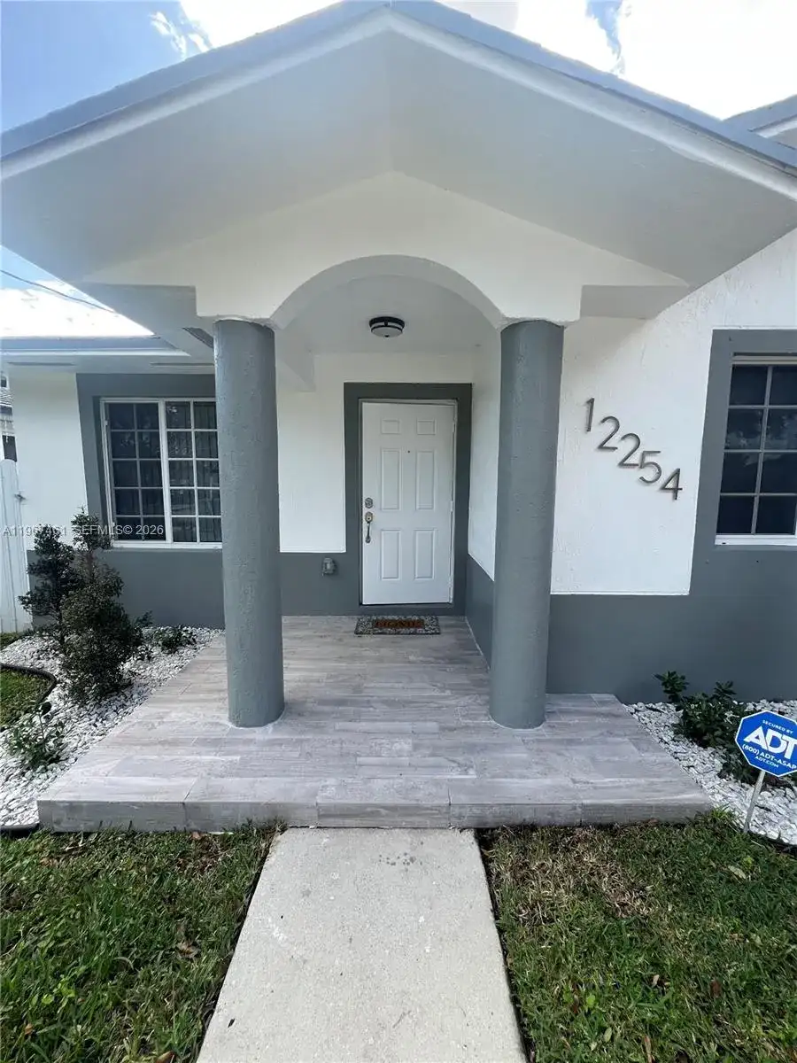 12254 SW 217th St, Miami FL 33170 photo 2
