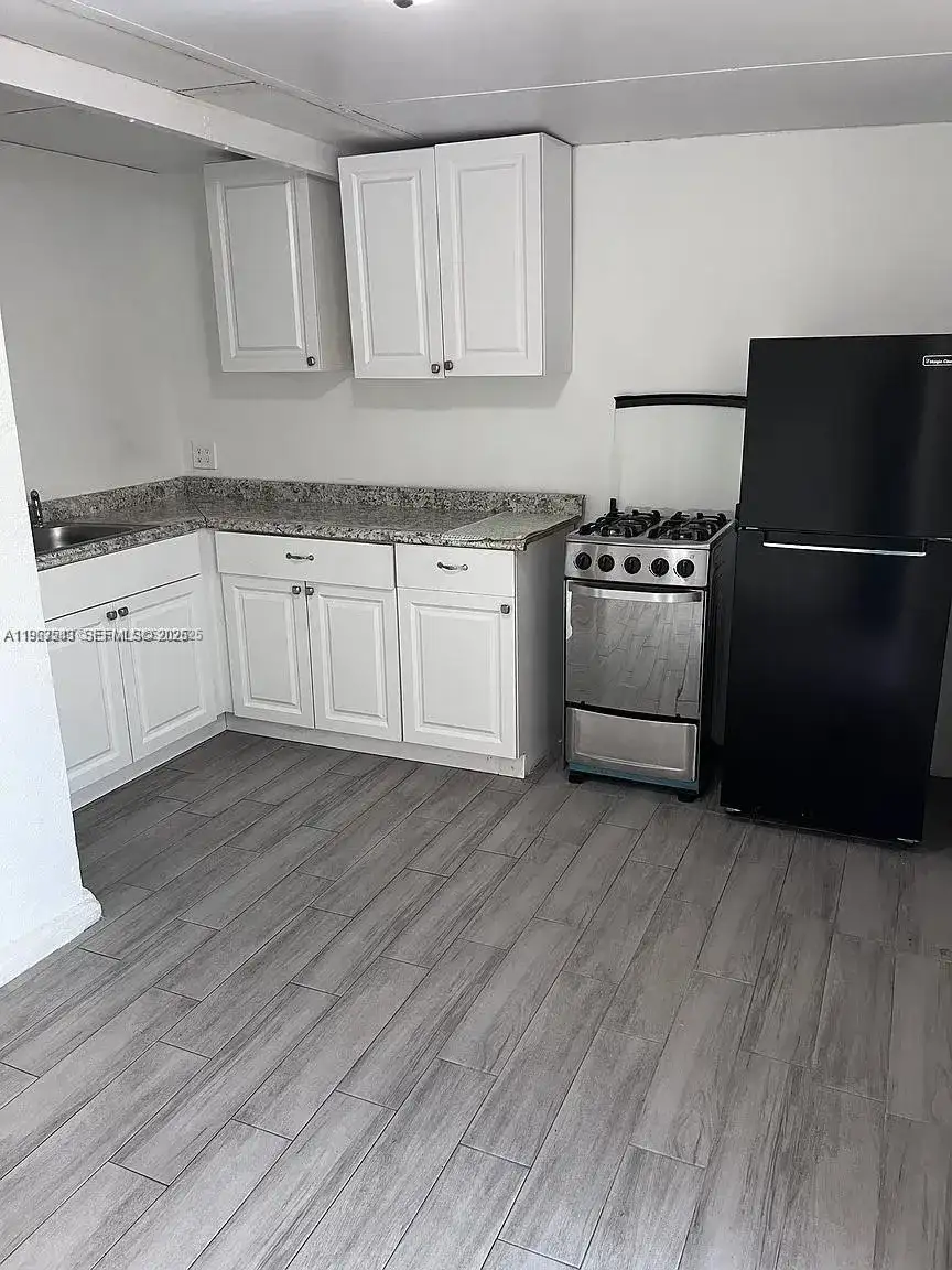 27 SW 55th Ave Rd, Miami FL 33134 photo 4