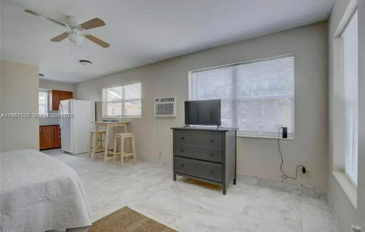 1828 Rodman St # 1, Hollywood FL 33020
