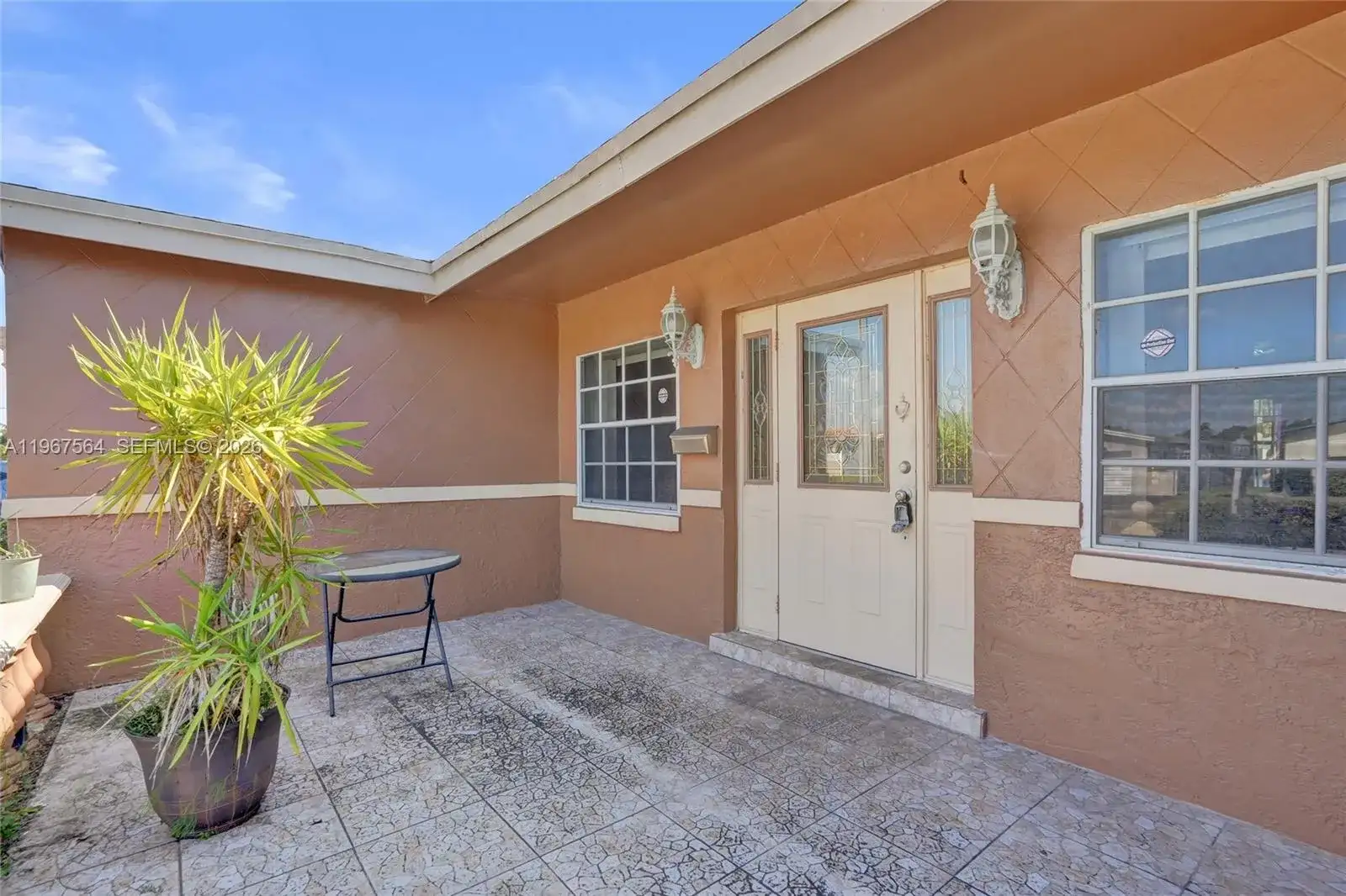 4966 NW 39th St, Lauderdale Lakes FL 33319 photo 2