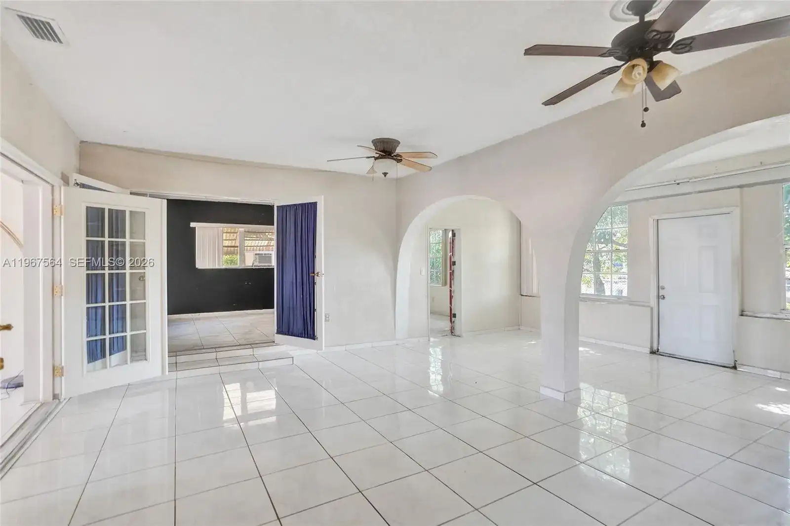 4966 NW 39th St, Lauderdale Lakes FL 33319 photo 4