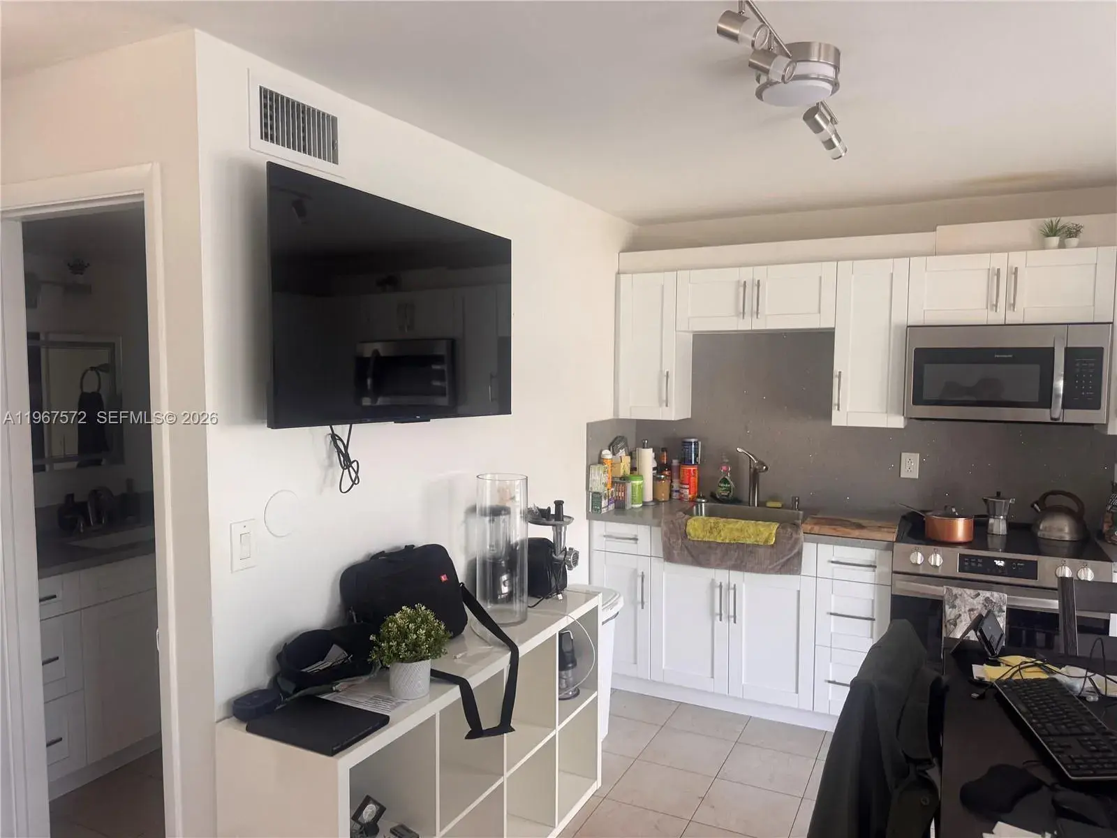 3215 N Ocean Dr # 302, Hollywood FL 33019