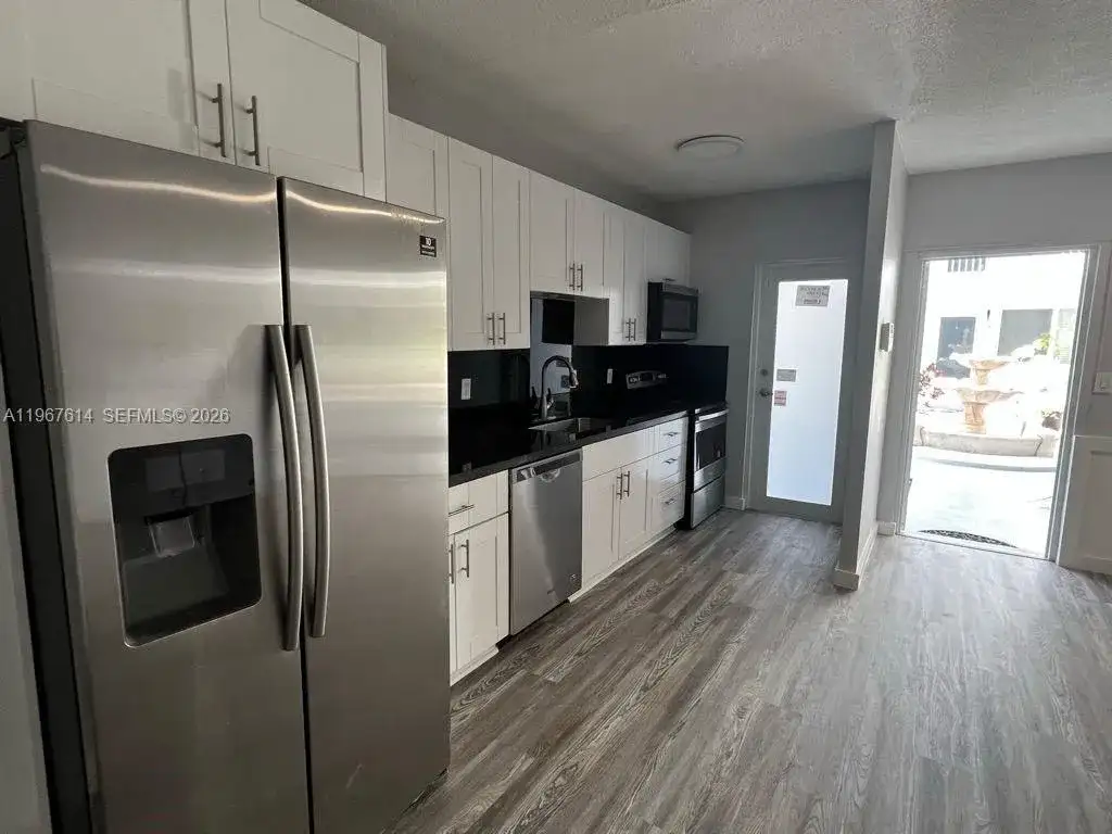 2430 NE 135th St # 105, North Miami FL 33181 photo 4