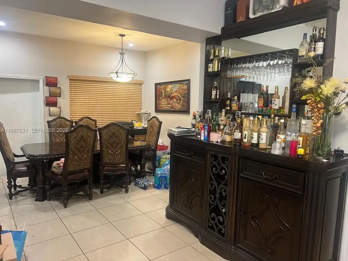 735 NE 152nd St, Miami FL 33162 photo 4